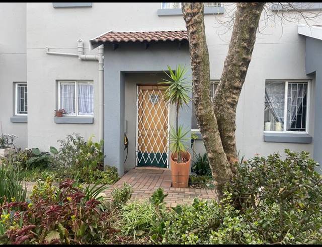2 BEDROOM PROPERTY TO RENT IN GREENSTONE HILL